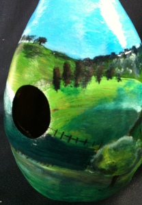 Gourd Birdhouse - Countryside details